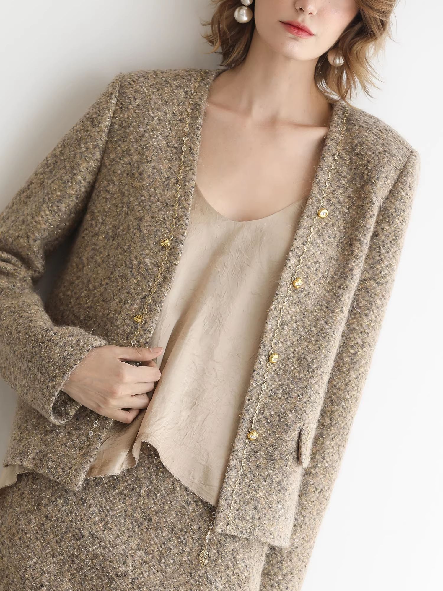 COCOBELLA_Wool_Blend_Lurex_3D_Embellished_Straight_Fit_Ladylike_Office_Blazers_MISSTT